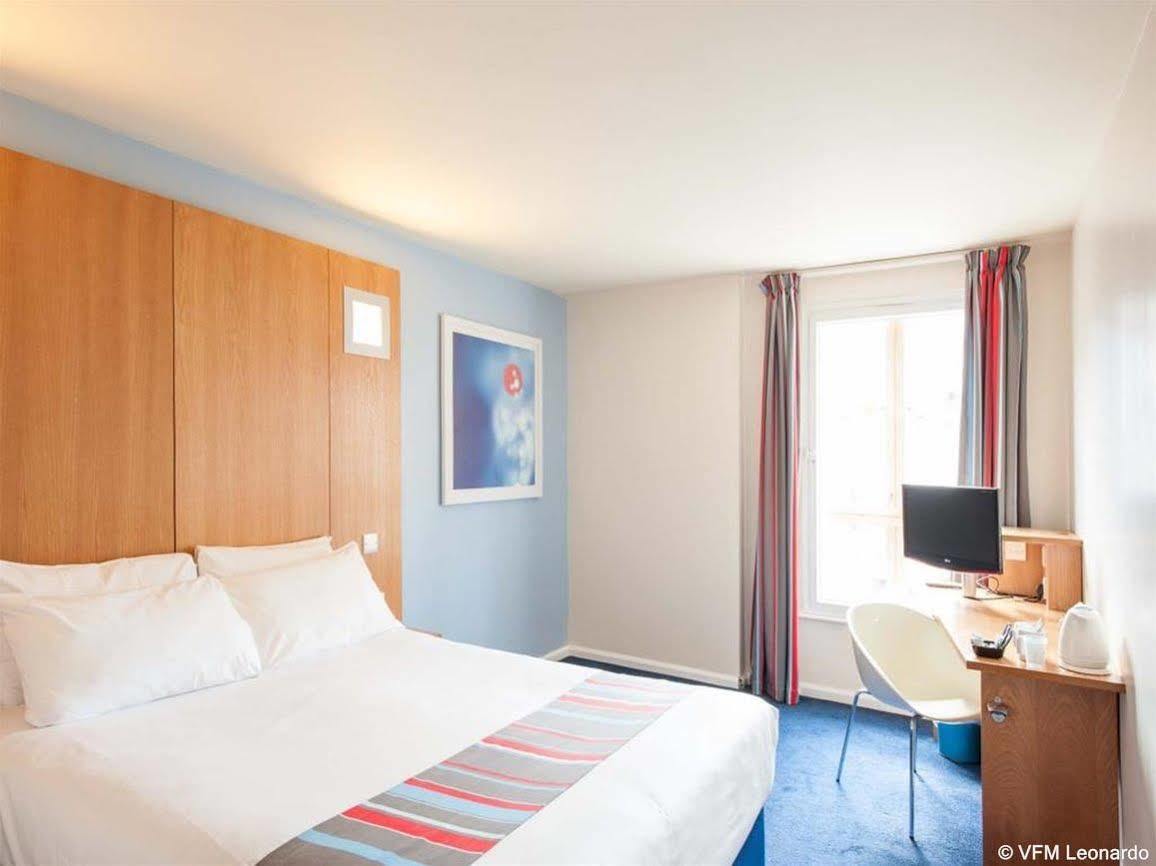 Ramada Encore York Eksteriør bilde